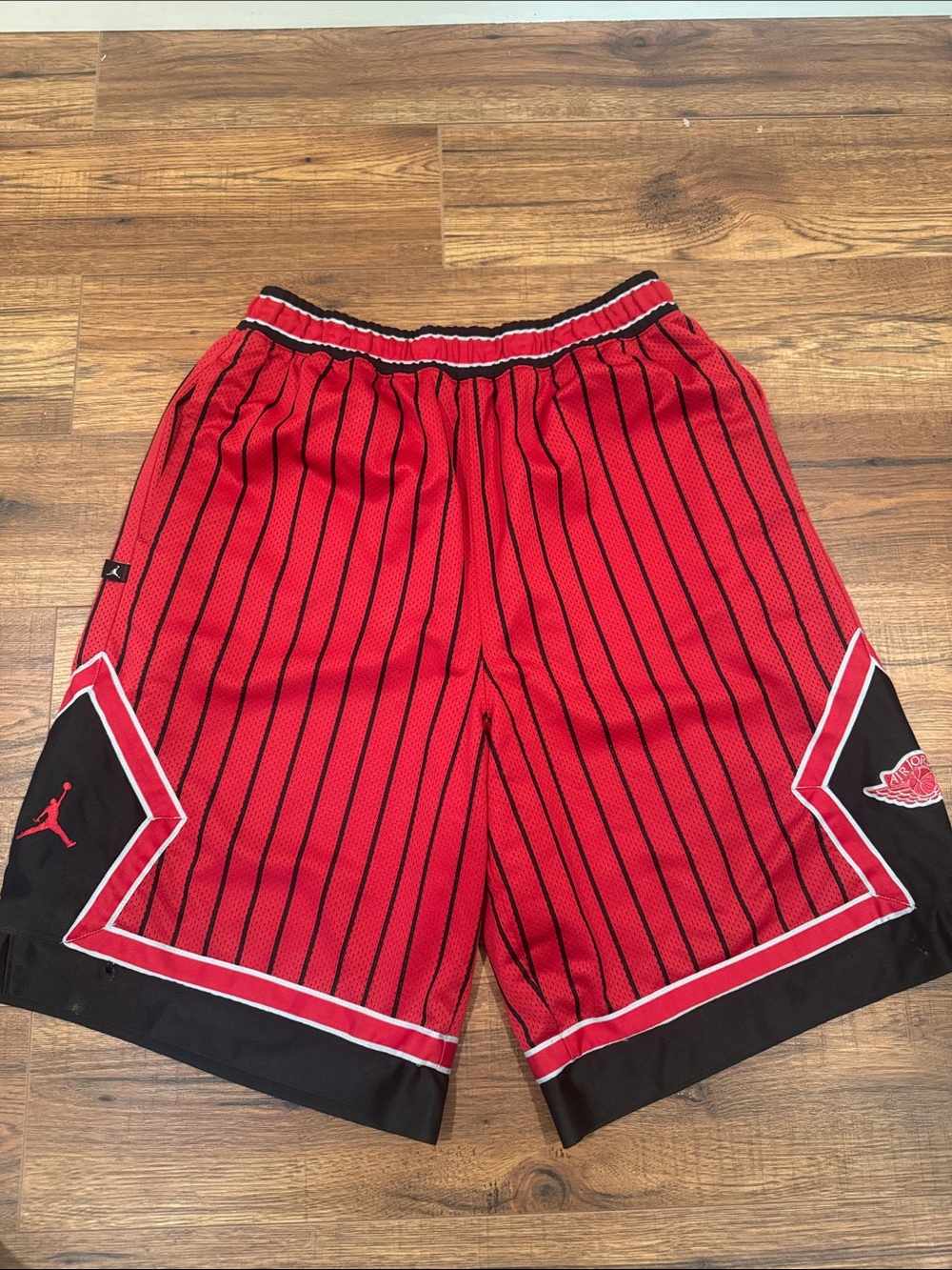 RARE! Jordan Red & Black Pinstripe Basketball Shorts 20years old. Sz: XL